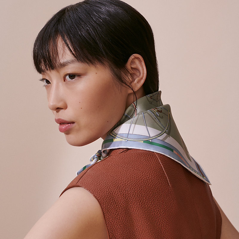 Voitures en Equilibre scarf 45 - Green | Hermès Canada